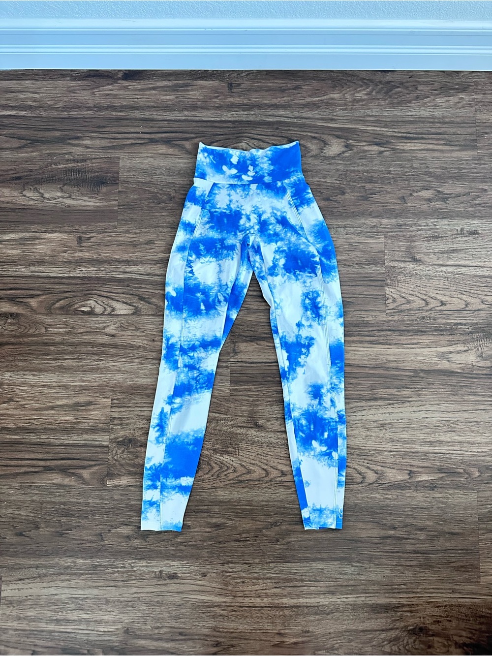 Blue White Tie-Dye High-Waist Leggings